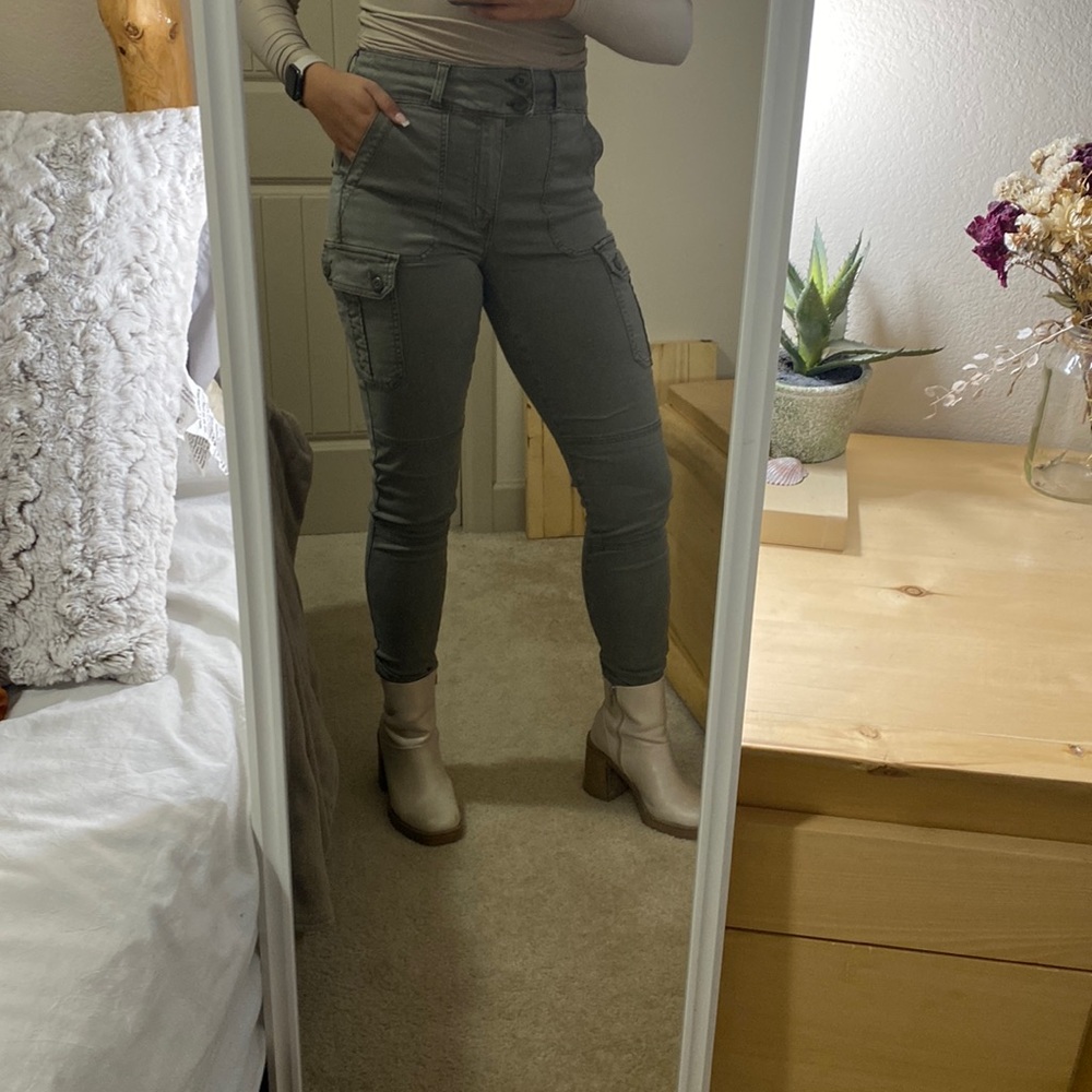 American Eagle Skinny Cargo Pants